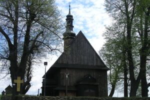 1280px-Church_of_the_Holy_Cross_in_Rdzawka_1